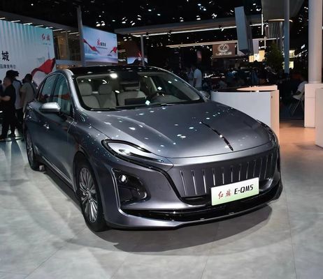 น้ํามันเบนซินหรือเชื้อเพลิงไฟฟ้า 2024 Hongqi Eqm5 รถสีดํา